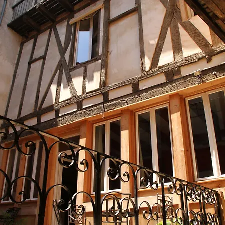 Ombre Rose Bed & Breakfast Le Fousseret