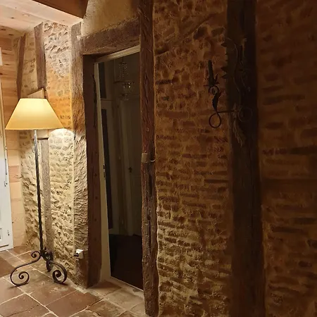 Ombre Rose Bed & Breakfast