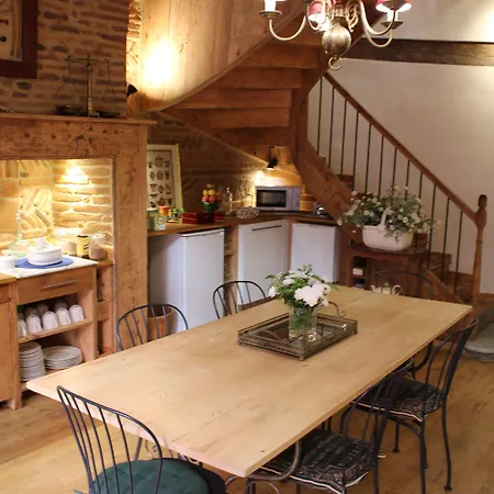 Ombre Rose 3* Le Fousseret