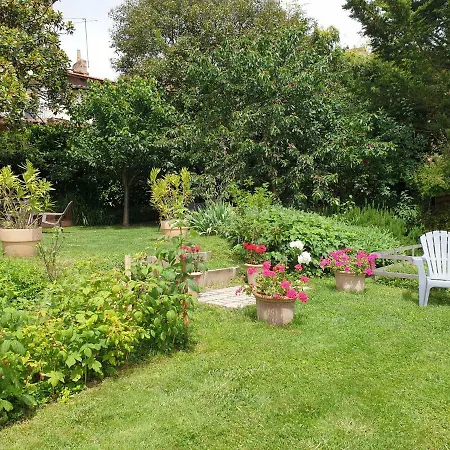 Bed & Breakfast Ombre Rose 3*