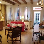 Ombre Rose Bed and breakfast