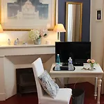 Ombre Rose Bed and breakfast