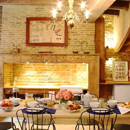 Ombre Rose Bed & Breakfast