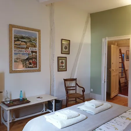 Ombre Rose Bed & Breakfast