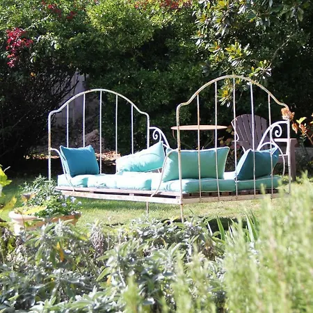 Ombre Rose Bed and breakfast 3*